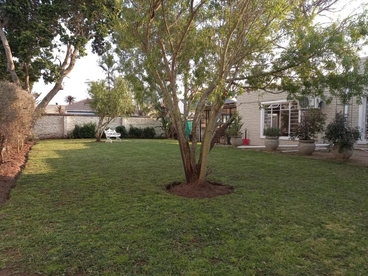 Spacious Garden Unit on Fordyce Puerto Elizabeth Exterior foto
